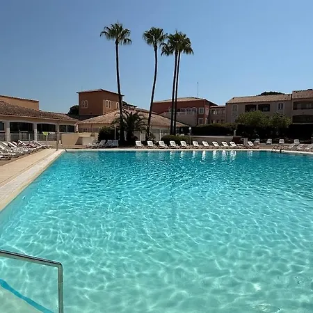 F1 Climatise Avec Piscine * Saint-Raphaël