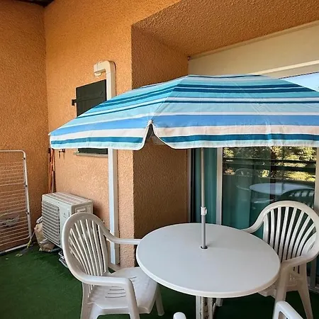 Διαμέρισμα F1 Climatise Avec Piscine Saint-Raphaël